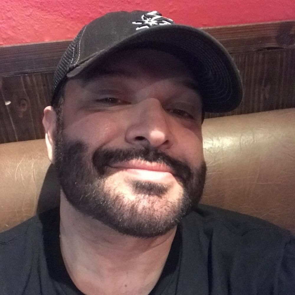 Meet your Posher, V.j.